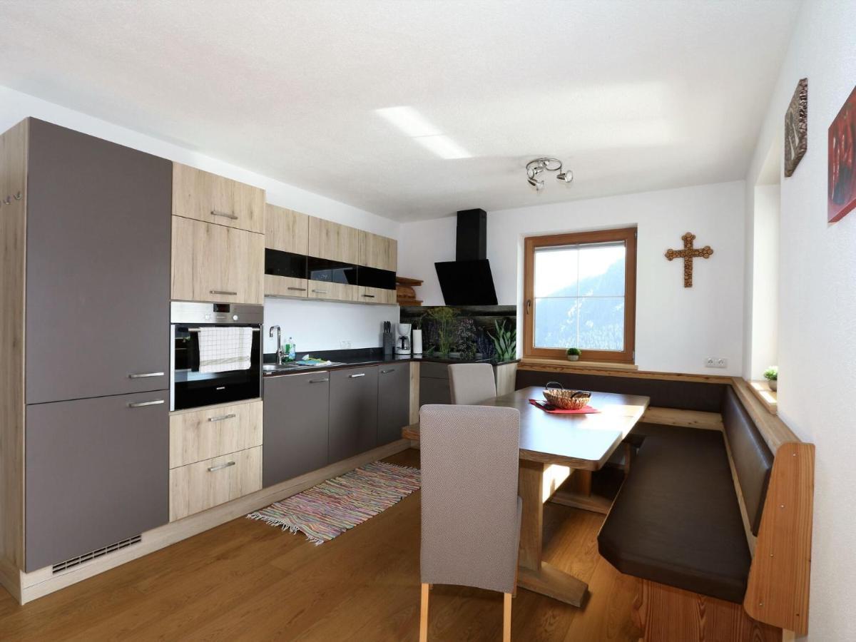 Holiday Flat Schoeser, Fuegen Fuegenberg Buitenkant foto